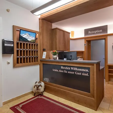 Alpenhotel Kuechl Hotell 3*
