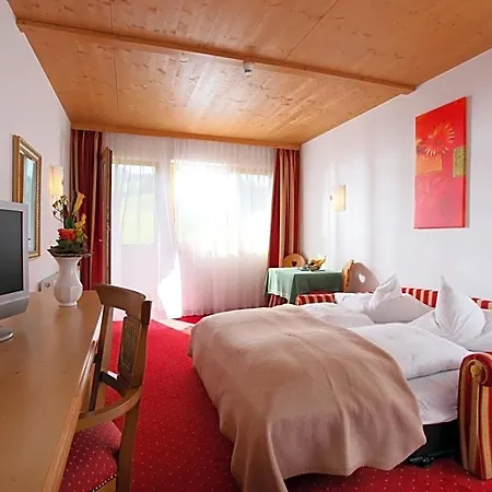 Hotel Alpenhotel Kuechl 3*