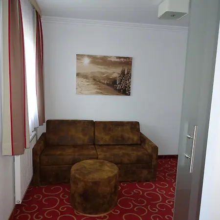 Alpenhotel Kuechl מלון קירשברג אין טירול