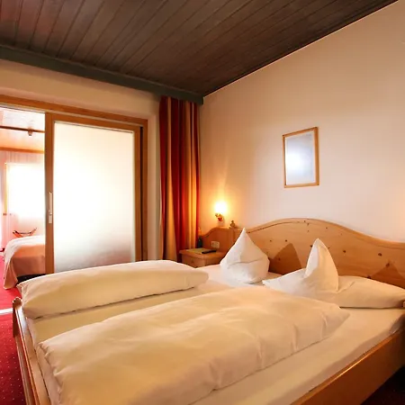 Alpenhotel Kuechl קירשברג אין טירול