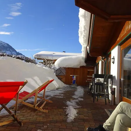 Alpenhotel Kuechl מלון