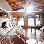 호텔 Alpenhotel Kuechl 3*