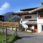 Alpenhotel Kuechl 호텔 3*