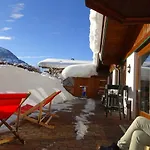 Alpenhotel Kuechl 호텔